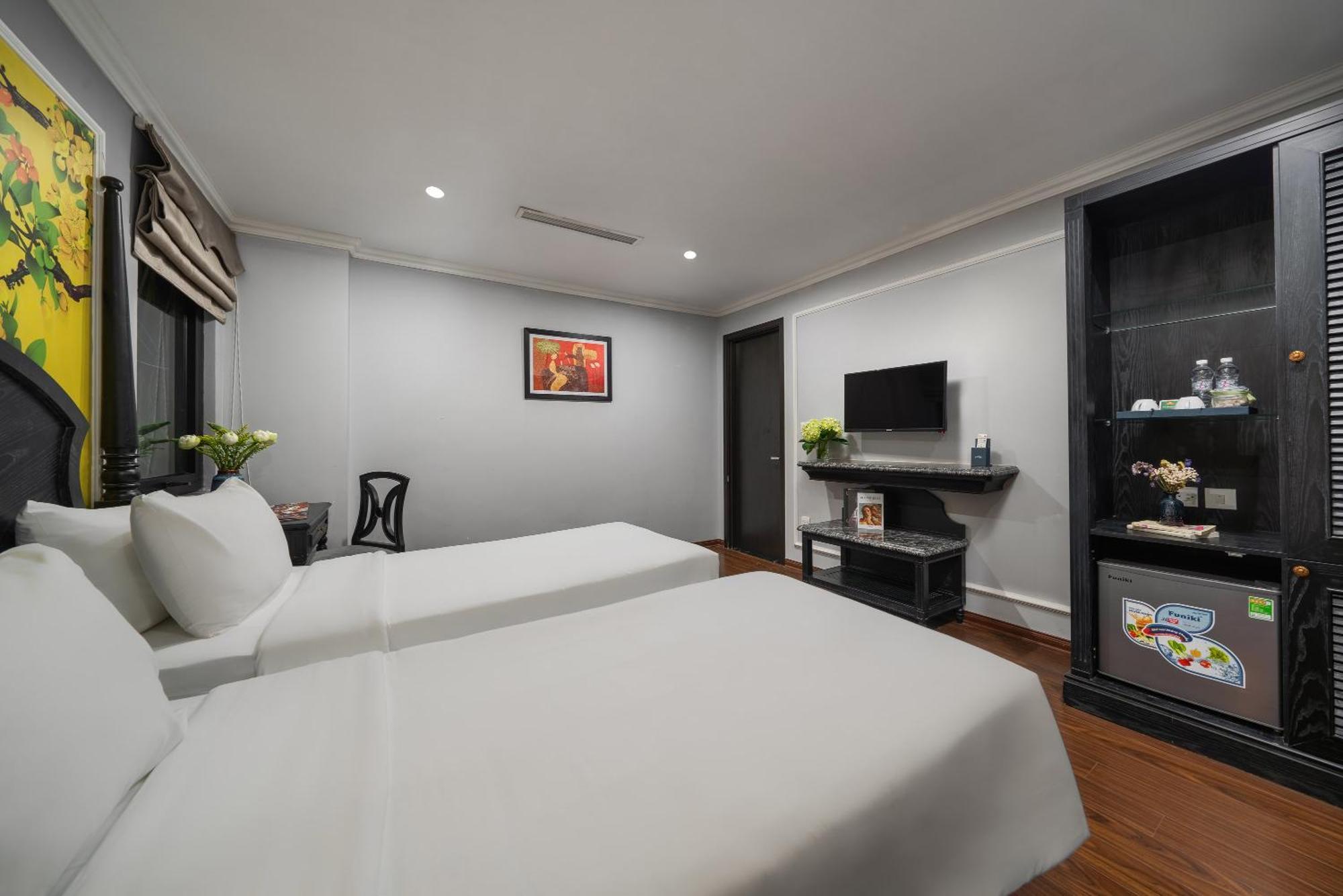 Amara Hanoi Hotel And Spa Exterior photo